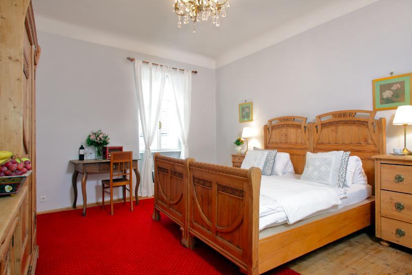 Penzion Husa Mikulov Dış mekan fotoğraf